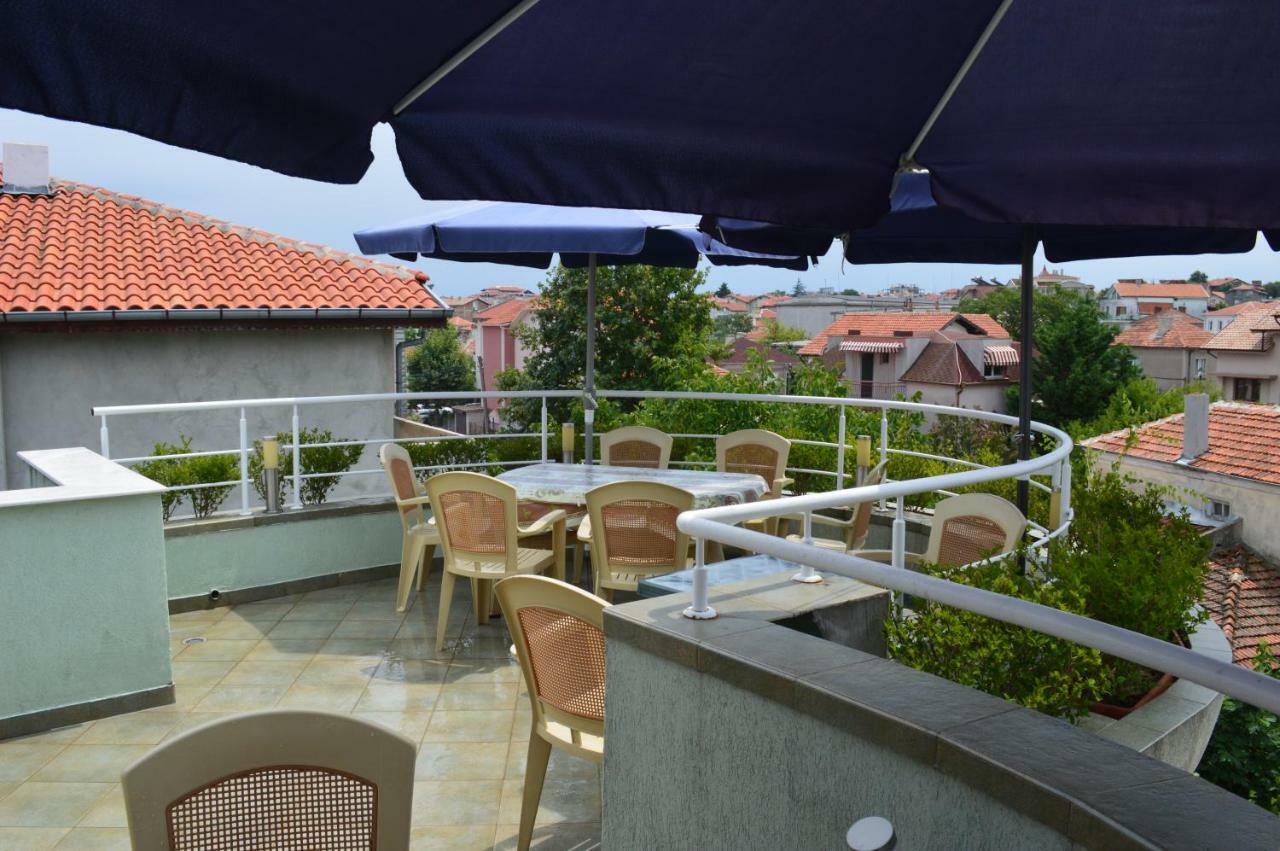 Dimana Hotel Chernomorets Exterior photo